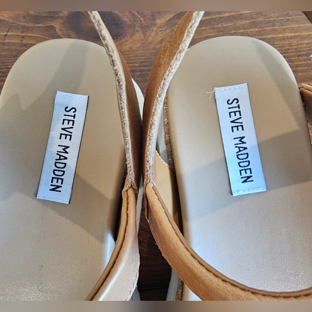 NWOB Steve Madden Tan Leather Sandals W/Adjustable Ankle Strap Women's Size 10M - Picture 4 of 6